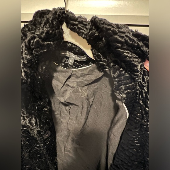 Coat - Picture 2 of 3